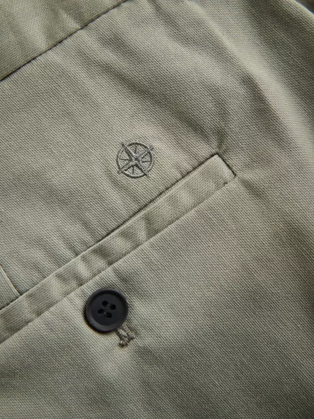 Шорти Reserved зелені