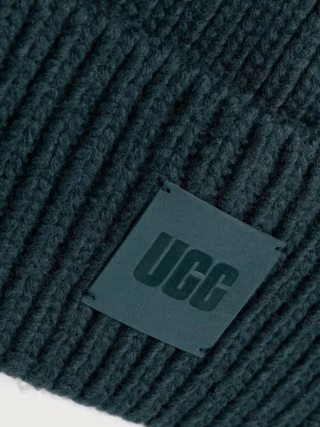 Шерстяная шапка Ugg