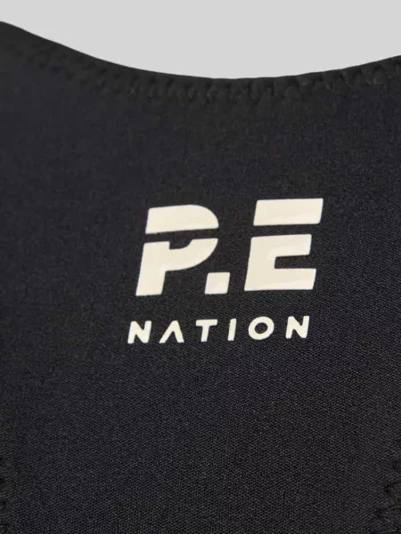 Stanik bokserka z dekoltem w serek model ACTIVE' P.e Nation czarny