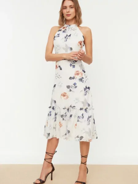 Rochie Trendyol cu model floral