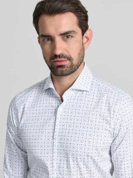 Koszula biznesowa o kroju slim fit z listwą guzikową model ‘Pares’ Joop! Collection biała