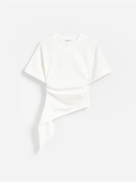 Reserved Tricou cu terminație asimetrică alb
