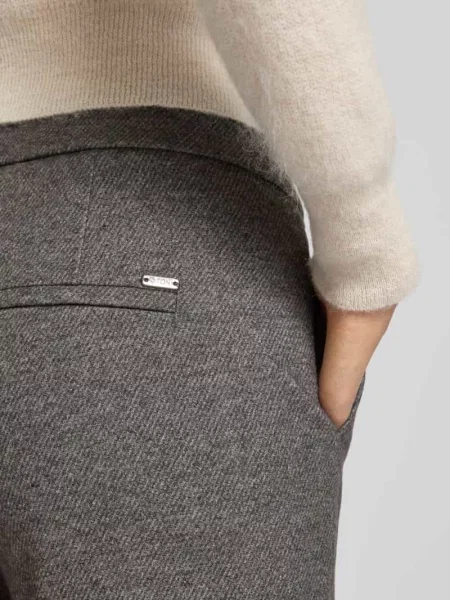 Spodnie materiałowe o kroju regular fit z dodatkiem model ‘Jenny’ Toni czarne