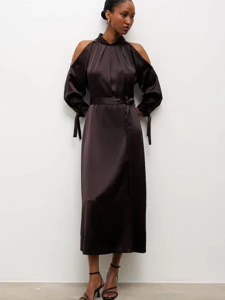 Answear.LAB sukienka midi rozkloszowana brązowy