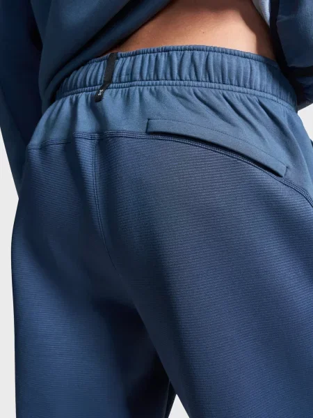 Спортивные штаны Under Armour серые
