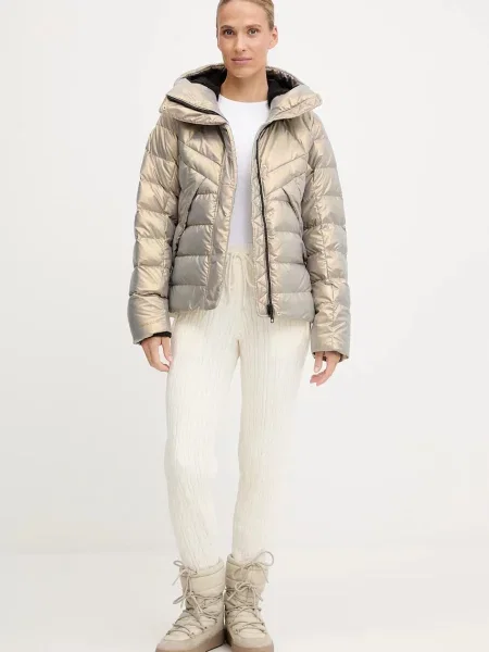 Пуховик Helly Hansen золотой