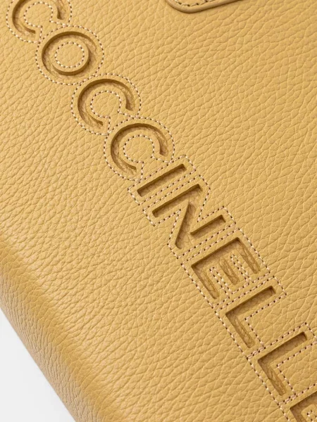 Кожаная сумка через плечо Coccinelle
