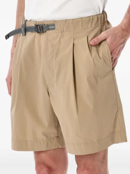 Pantaloni scurți And Wander plisate