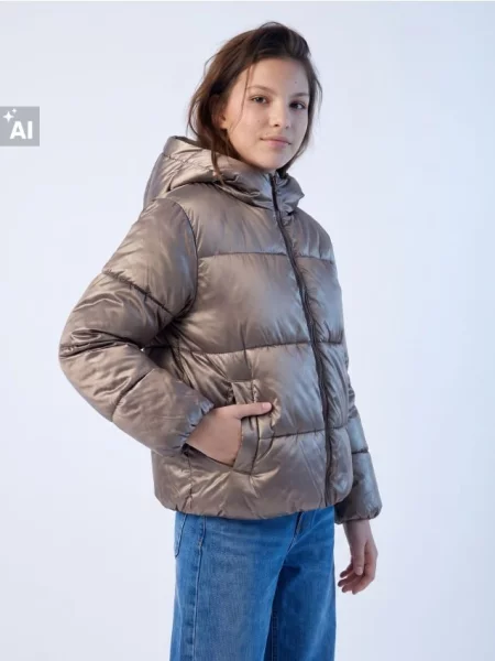 Sinsay Prošívaná puffer bunda s kapucí hnědá