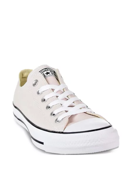 Tenisky Converse Chuck Taylor All Star se cvočky se srdcovým vzorem v městském stylu modré