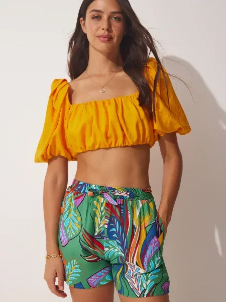 Pantaloni scurți Happiness İstanbul cu talie înaltă verde