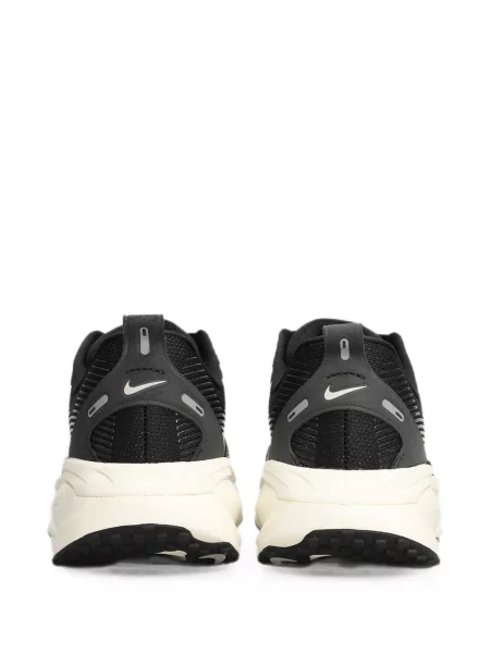 Sneakerși Nike Vomero cu imagine cu model leopard negru