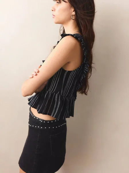 Krótka spódnica z ćwiekami black denim Teen XS MANGO TEEN czarna