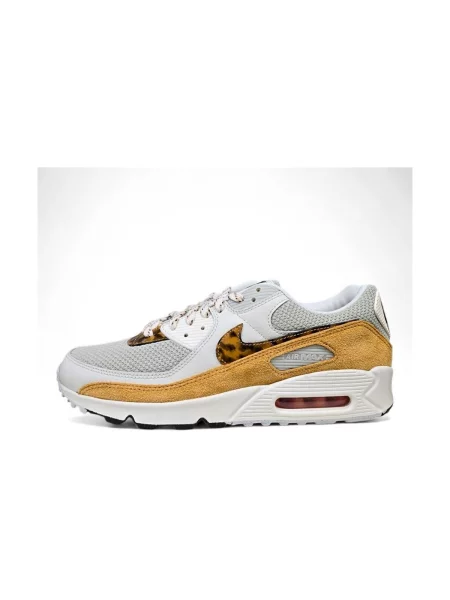 Pantofi Nike portocaliu