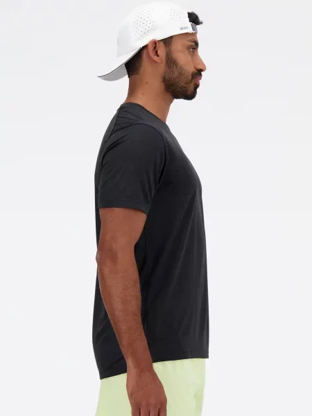 Спортивна футболка New Balance чорна