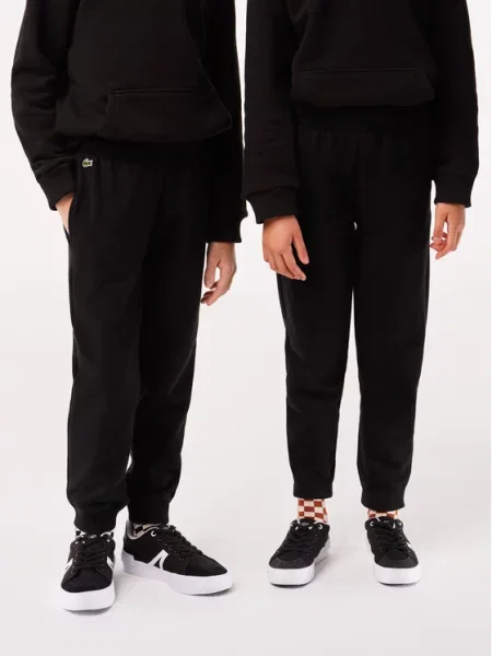 Детские спортивные штаны Lacoste черные