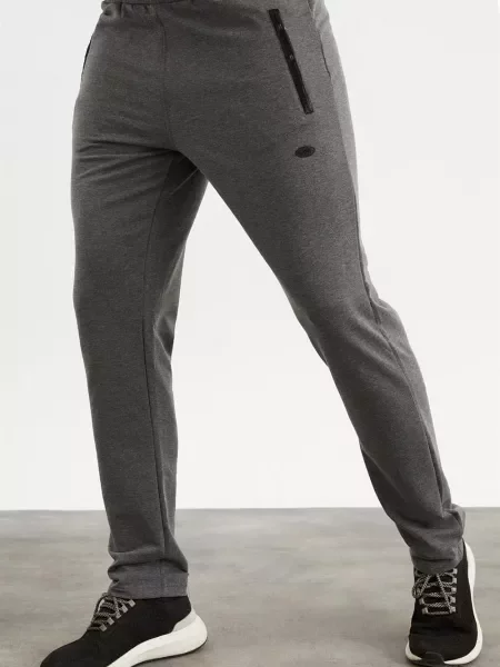 Pantaloni de trening Dewberry
