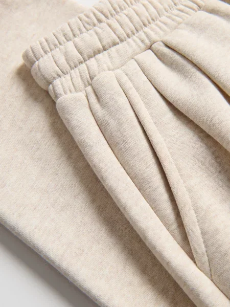 Reserved Спортивні штани бежевий