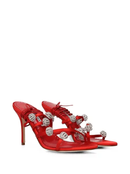 Sandale Manolo Blahnik din satin roșu