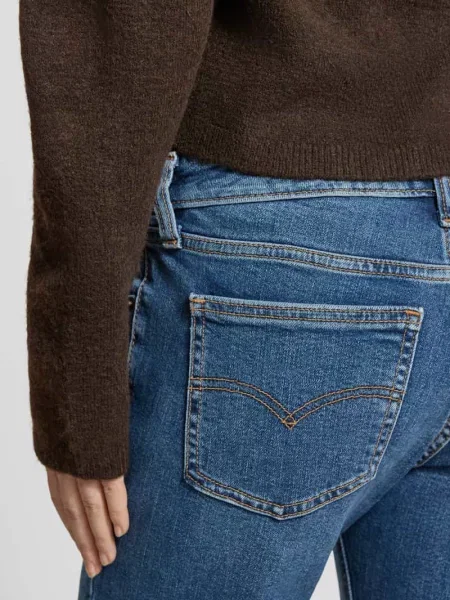 Jeansy z poszerzaną nogawką z mieszanki bawełny model ‘SUPERLOW’ Levi's niebieskie