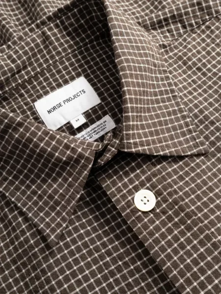 Karirana košulja Norse Projects karirani smeđa