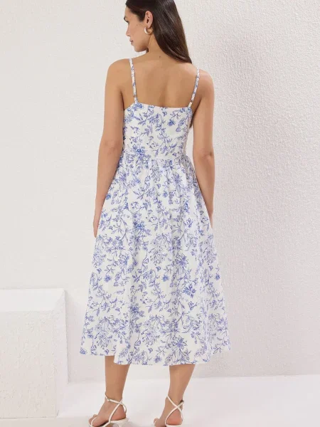 Trendyol Rochie de vară ecru / deschis albastru