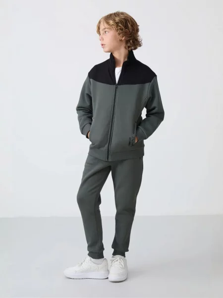 Tommy Life Tréningruha TOMMY Kinder Sport-Set vegyes színek