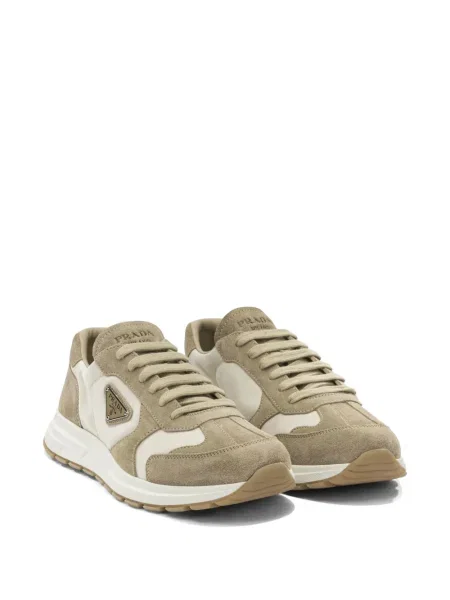Sneakerși Prada cu autograf
