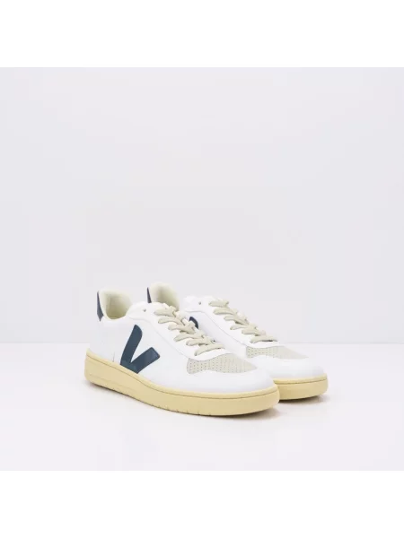Sneakersy Veja białe
