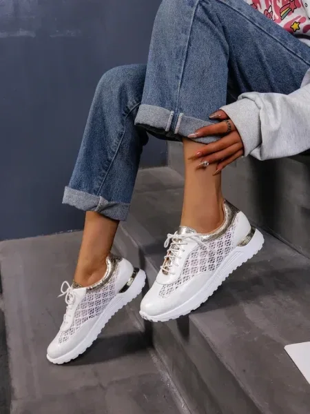 Sneakerși Resti alb