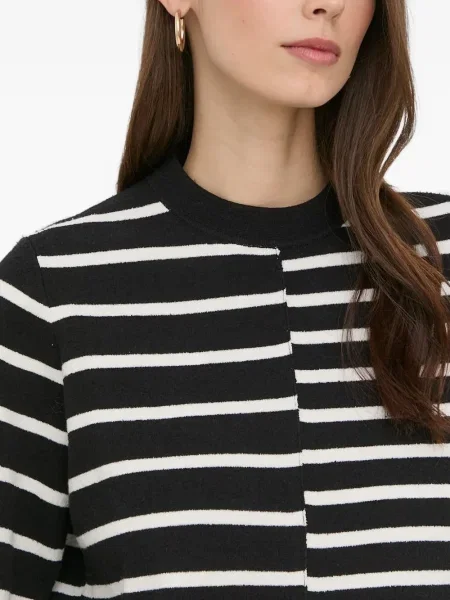 Prugasti džemper Tiger Of Sweden s okruglim izrezom crna