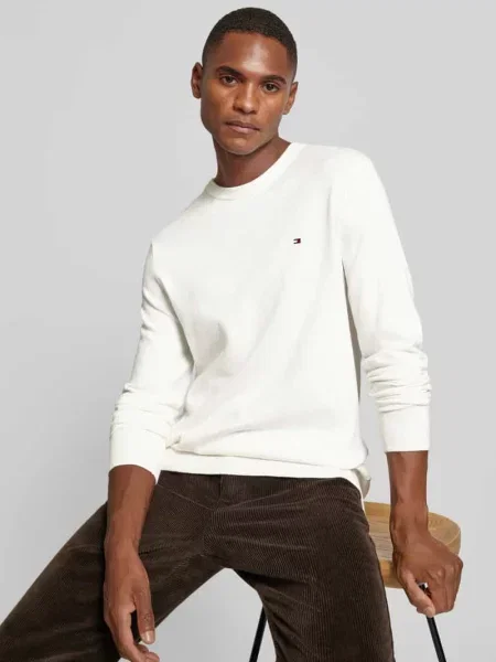 Sweter z dzianiny z wyhaftowanym logo model ‘PIMA’ Tommy Hilfiger biały