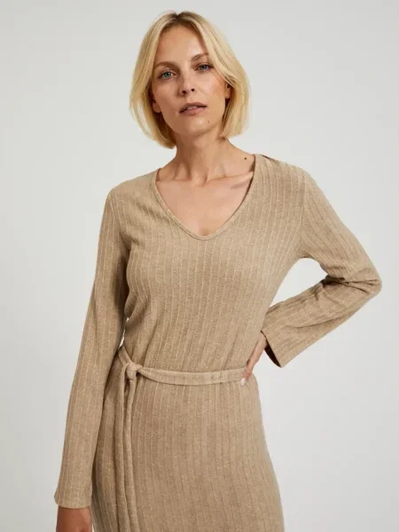 Rochie midi Moodo până la genunchi de costum negru