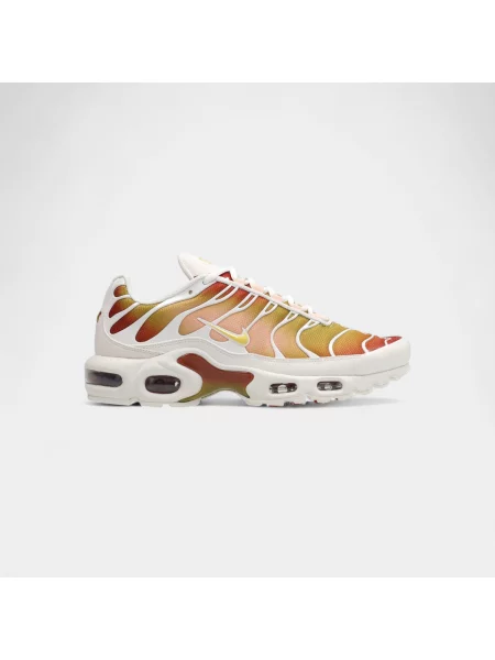 Pantofi Nike portocaliu