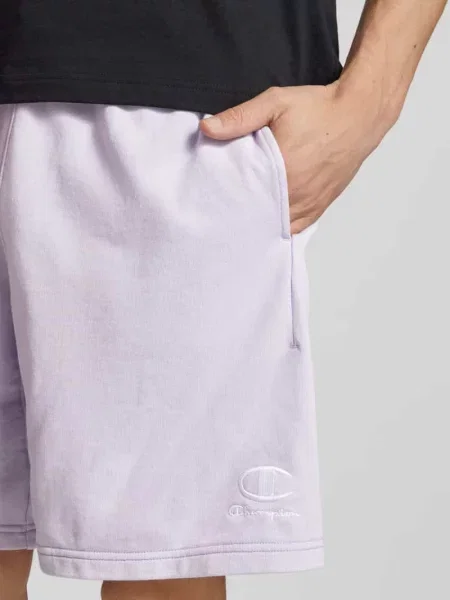 Bermudy o kroju regular fit z wyhaftowanym logo Champion
