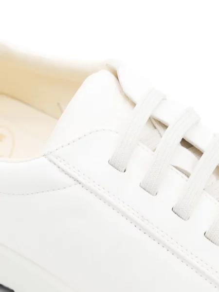 Fűzős bőr sneaker Church's fehér
