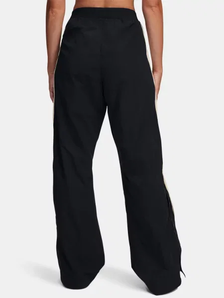 Sportske hlače Under Armour crna