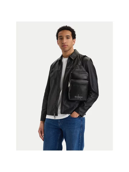 Calvin Klein Torbica za okrog pasu Bold Logo Webbing Sling črna
