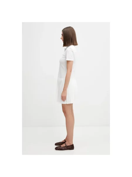 Lacoste sukienka polo z bawełną beżowa