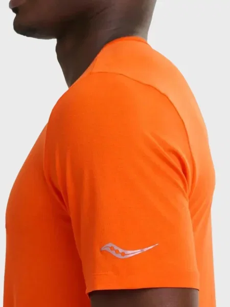 Футболка Saucony помаранчева