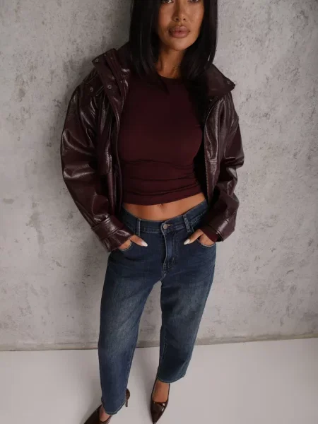 Blugi Mom Fit din cu croială clasică și în talie Violante Bleumarin