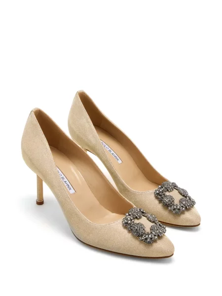 Bateliai Manolo Blahnik su sagtimis