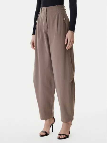 Guess Hlače iz tkanine rjava