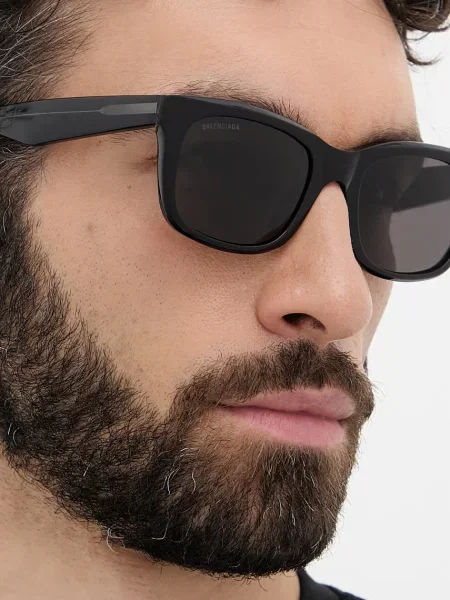 Balenciaga férfi napszemüveg fekete