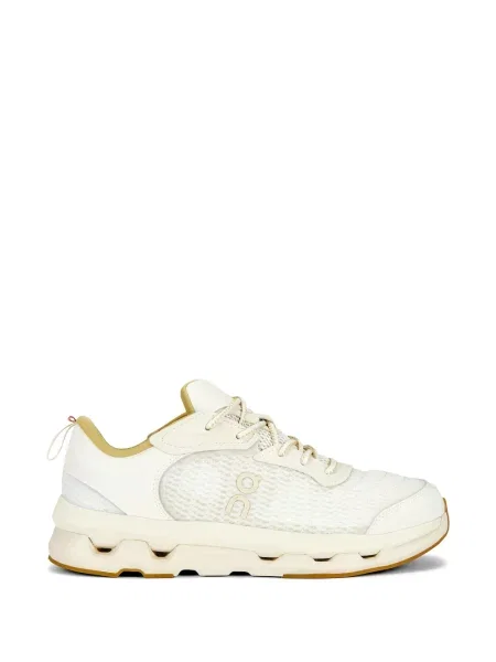 Sneakerși On
