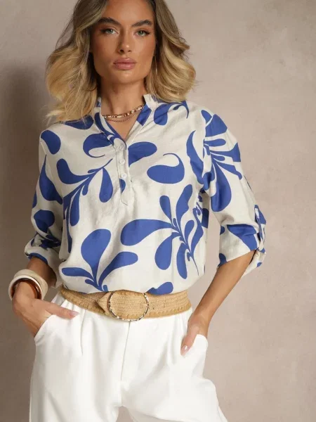 Bluzka o Koszulowym Kroju z Dekoltem w Serek w Roślinny Print Kolaniria niebieska