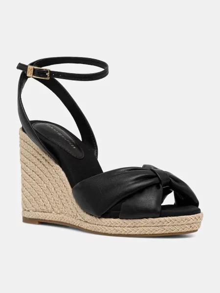 TOMMY HILFIGER Sandali s paščki črna