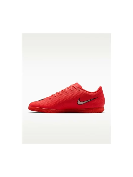 Pantofi Nike roșu