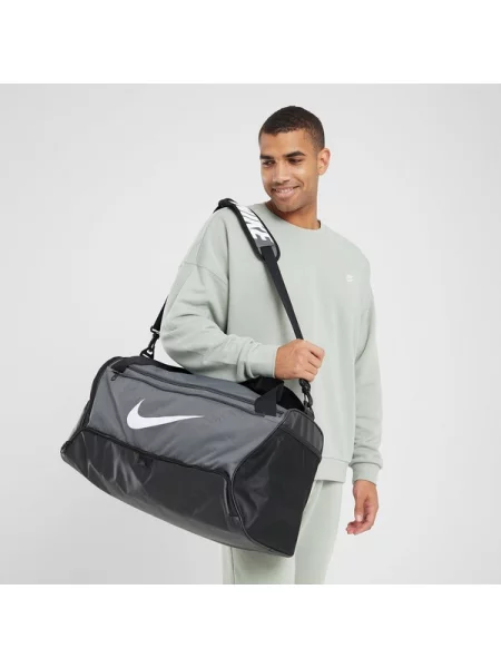 NIKE Sportovní taška Brasilia šedá / černá bílá