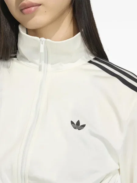 Тениска Adidas на райета с V-образно деколте зелено